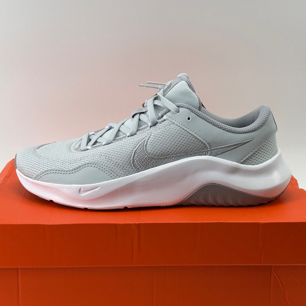 Nike Legend Essential 3 NN Women 9 Platinum Silver DM1119-004 New Gym Training